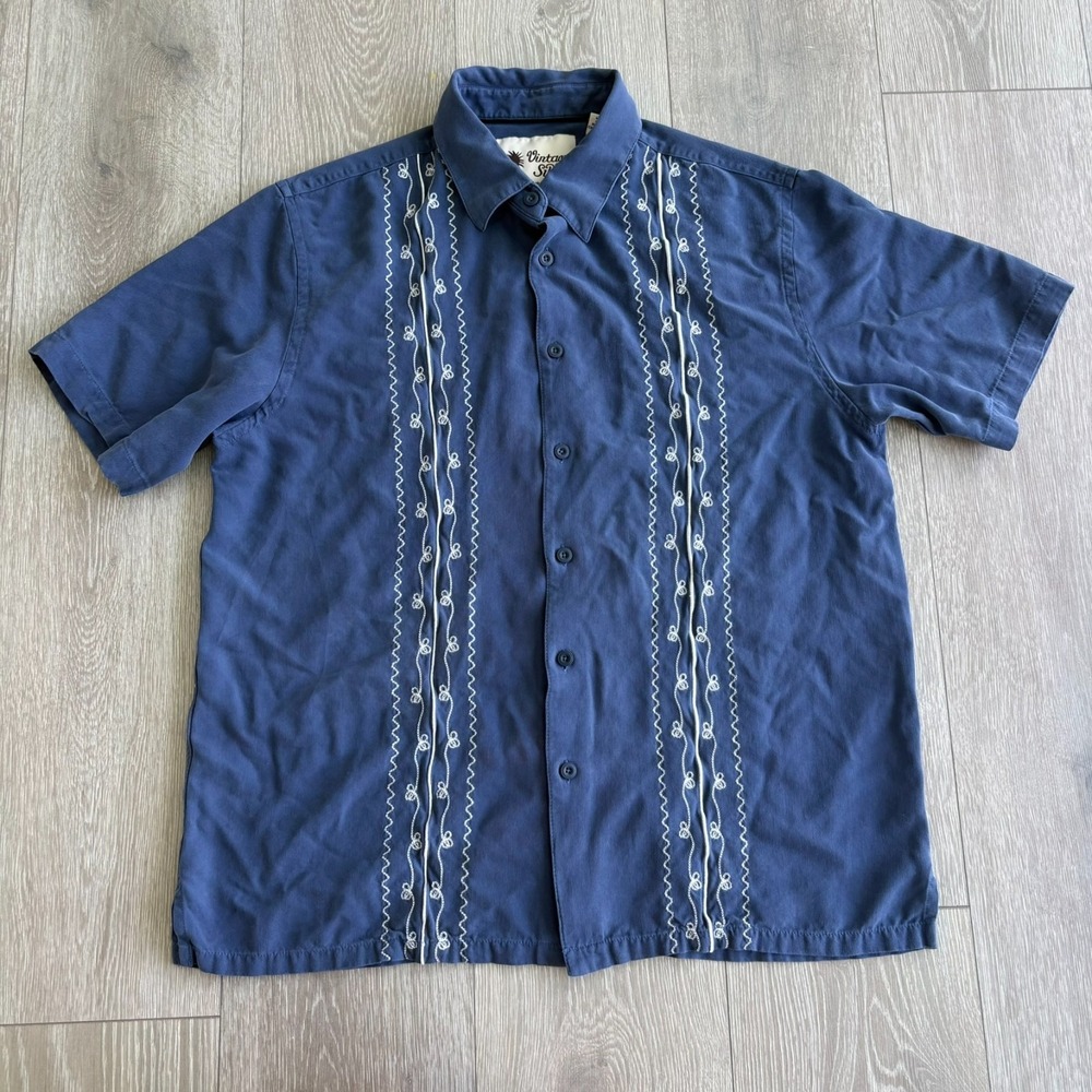 Vintage Silk‎ CIRCA 1969 Mens Blue Silk Embroidered Short Sleeve Shirt Size XL